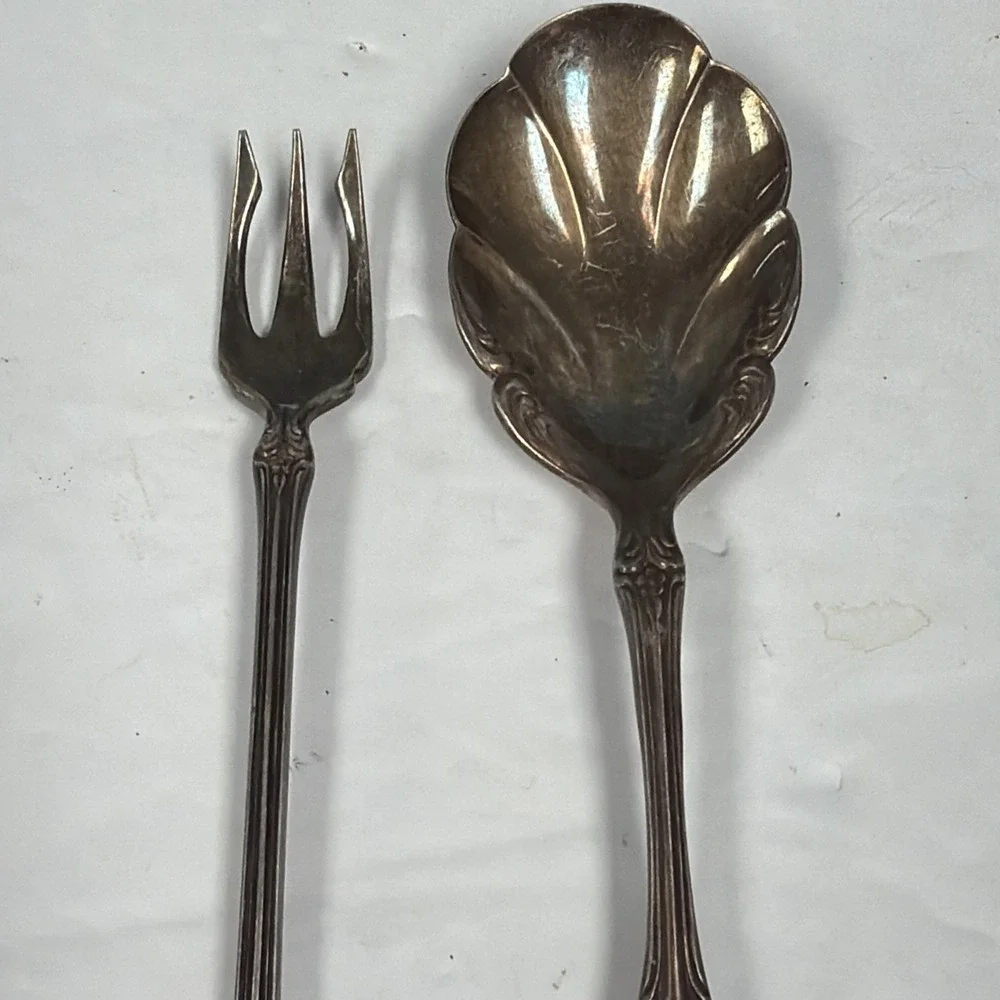 1881 Rogers‎ Silverplate Scalloped Sugar/Serving Spoon & Pickle Fork